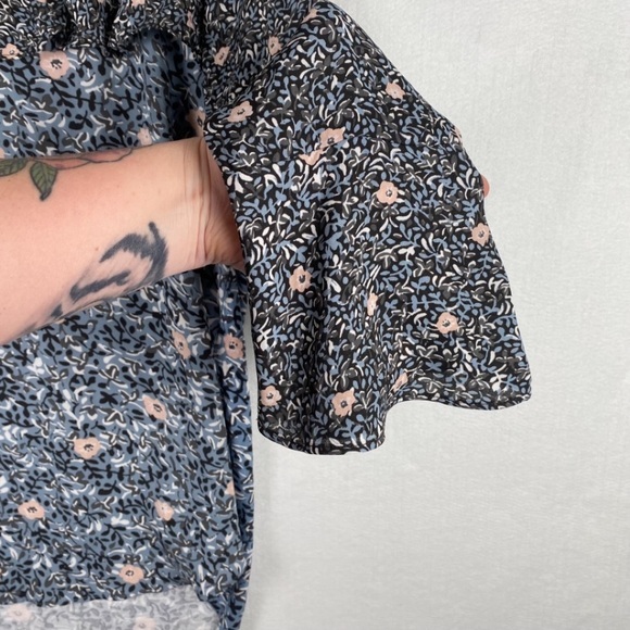 LOFT | Women’s blue grey pink floral tunic‎ | flowy | 100% Polyester | Medium | - Picture 5 of 9